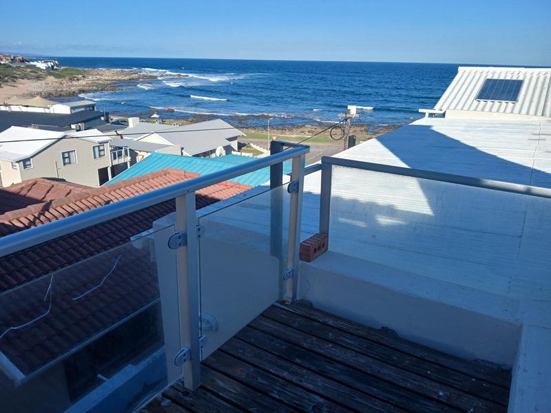 9 Bedroom Property for Sale in Jongensfontein Western Cape